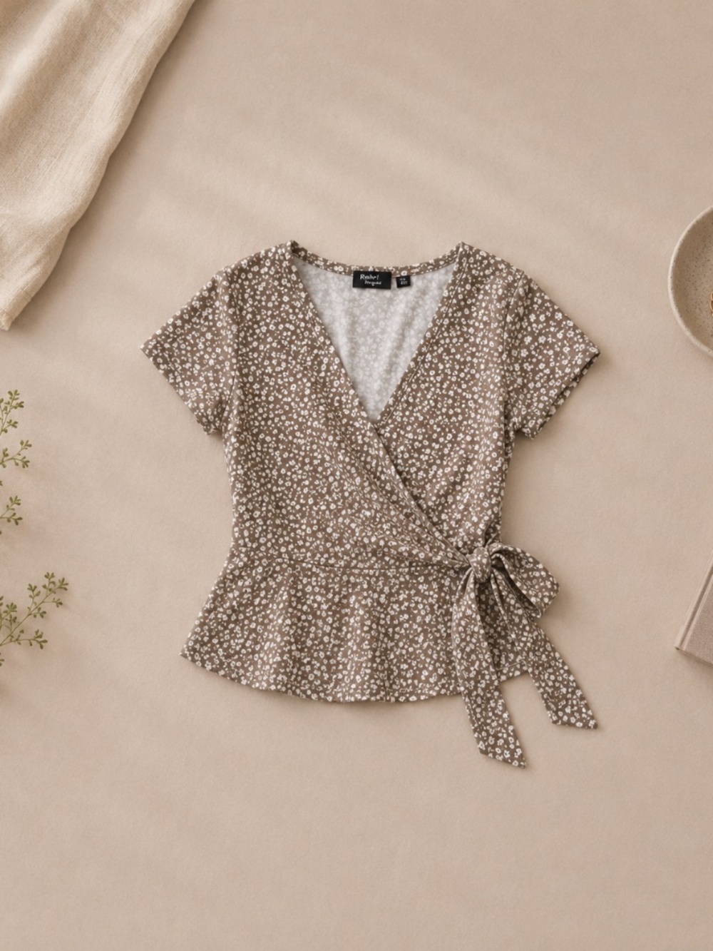 Rebel Sugar Floral Wrap Top XS Soft Stretchy Peplum Cottagecore Taupe Beige